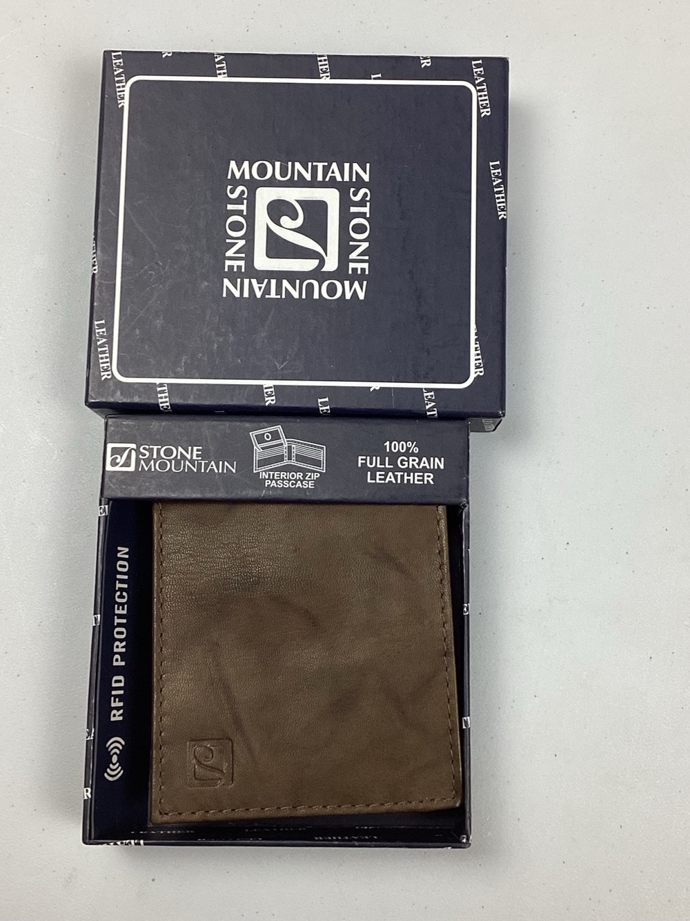 Stone Mountain Mens Brown Leather Bifold Wallet RFID Blocking Zipper pocket NEW!